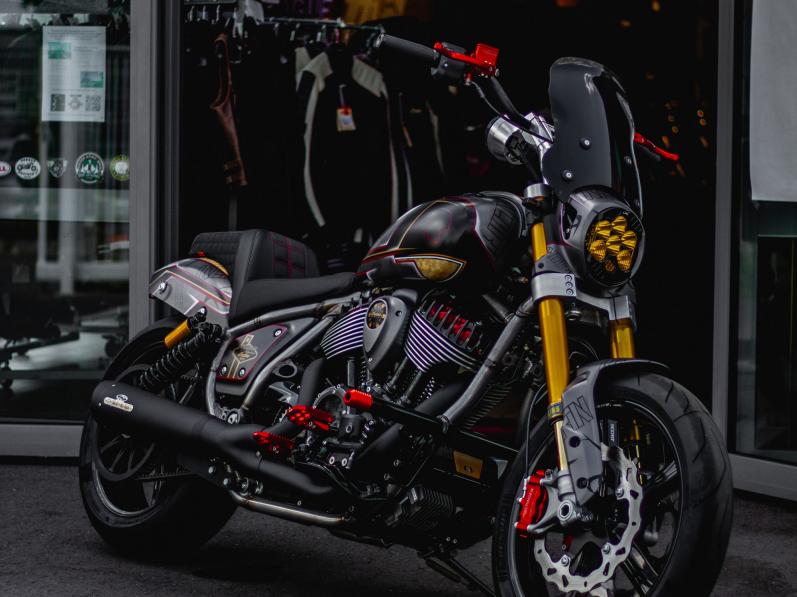 INDIAN NEW CHIEF 