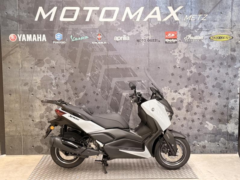YAMAHA X-MAX 300 TECH MAX + 800kms