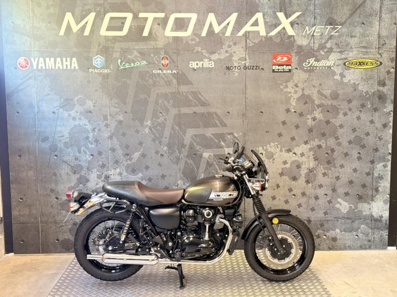 KAWASAKI W800 11000kms 35kw