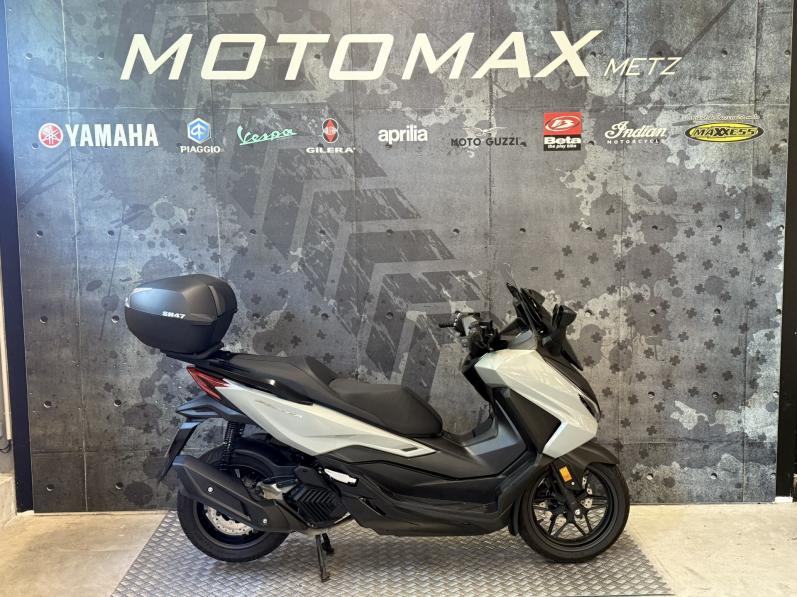 HONDA FORZA 125 8000kms