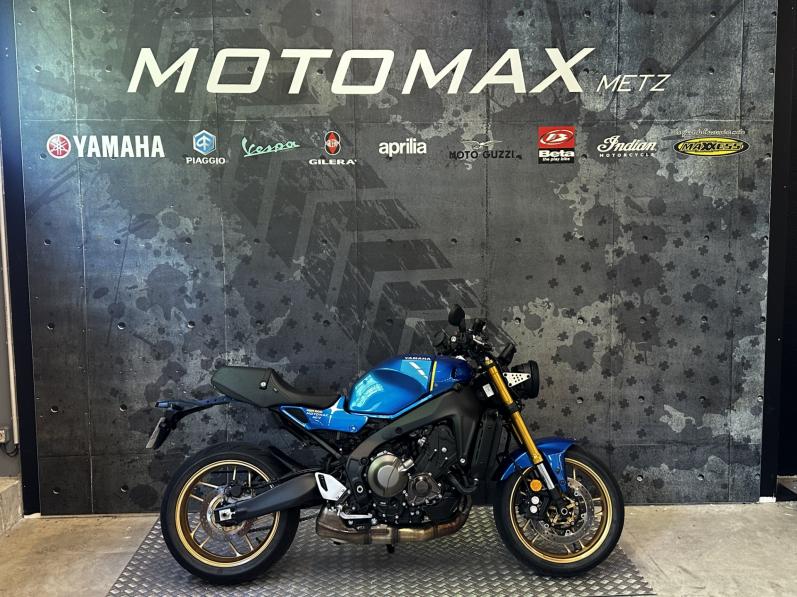 YAMAHA XSR 900 35kw LEGEND BLUE 700kms