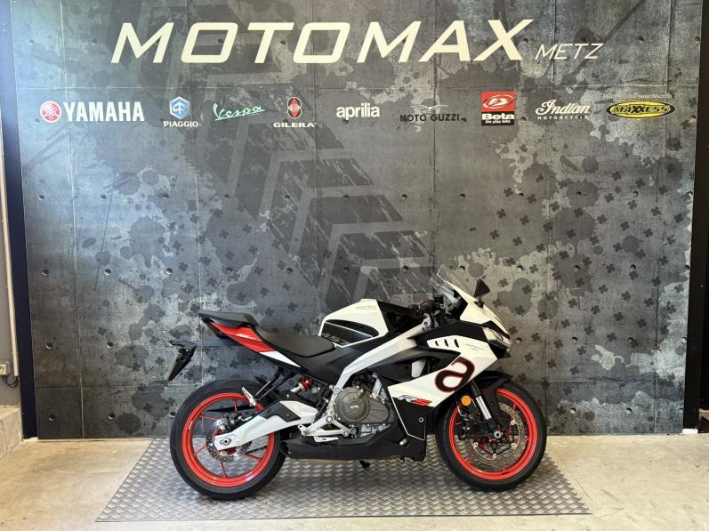 APRILIA RS 457 OPALESCENT LIGHT 1300kms
