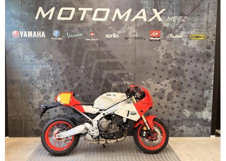 YAMAHA XSR 900 GP 35KW LEGEND RED 1km