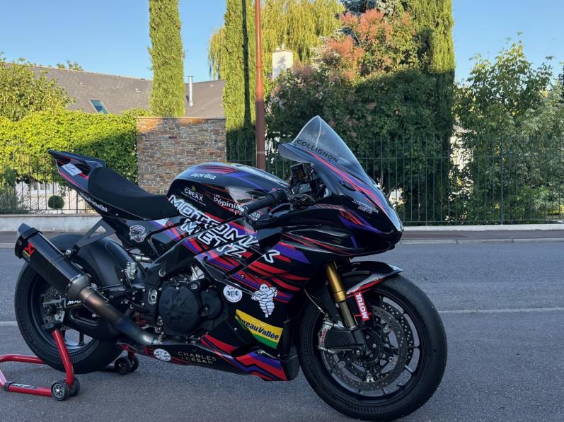 APRILIA RSV4 1100 FACTORY PREPA PISTE 5000€