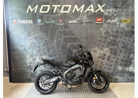 YAMAHA MT-09  Y-AMT TECH BLACK 1000kms